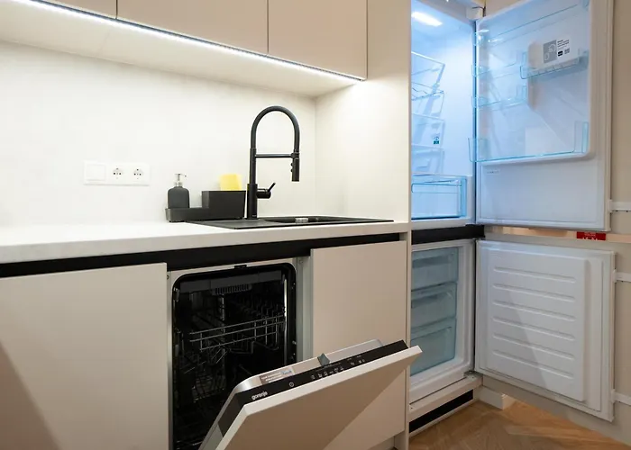 Chic & Cozy 104m2 Flat, Walk To Attractions Appartement *