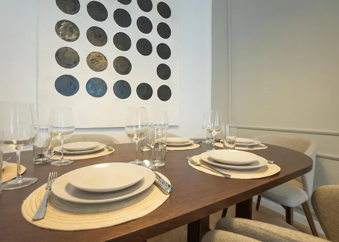 Chic & Cozy 104m2 Flat, Walk To Attractions Appartement Vienne